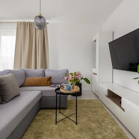 Apartament Ts Hello *